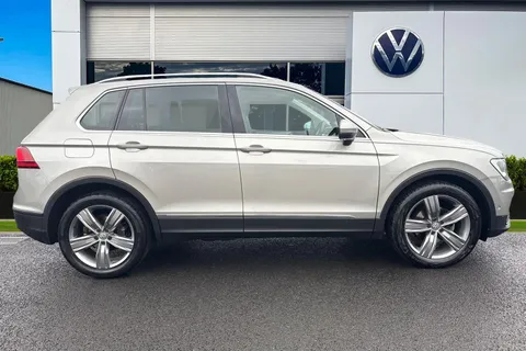 MT69PNO Volkswagen Tiguan 1.5 TSi EVO 150 Match 5dr **KEYLESS ENTRY** Thumbnail #4