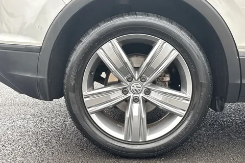 MT69PNO Volkswagen Tiguan 1.5 TSi EVO 150 Match 5dr **KEYLESS ENTRY** Thumbnail #11