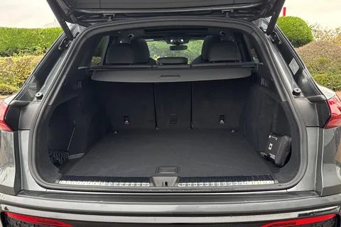  Audi Q5 2.0 TDI Edition 1 S Tronic quattro Euro 6 (s/s) 5dr Thumbnail #7