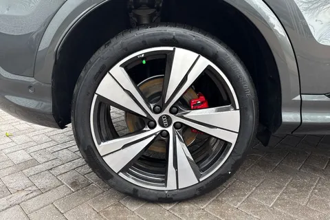  Audi Q5 2.0 TDI Edition 1 S Tronic quattro Euro 6 (s/s) 5dr Thumbnail #11