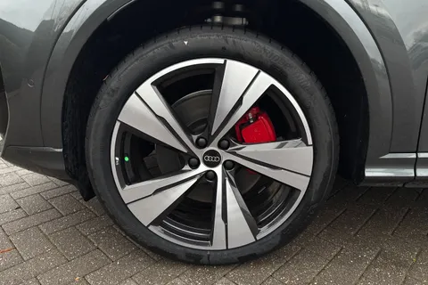  Audi Q5 2.0 TDI Edition 1 S Tronic quattro Euro 6 (s/s) 5dr Thumbnail #13