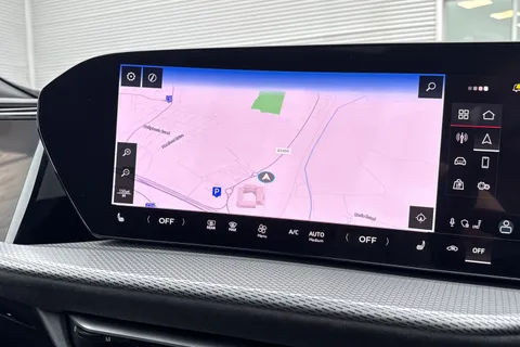  Audi Q5 2.0 TDI Edition 1 S Tronic quattro Euro 6 (s/s) 5dr Thumbnail #17