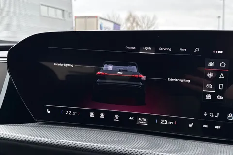  Audi Q5 2.0 TDI Edition 1 S Tronic quattro Euro 6 (s/s) 5dr Thumbnail #36