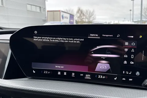  Audi Q5 2.0 TDI Edition 1 S Tronic quattro Euro 6 (s/s) 5dr Thumbnail #41