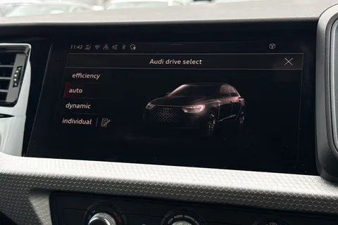 BT25HCA Audi A1 S line 30 TFSI  116 PS 6-speed Thumbnail #43