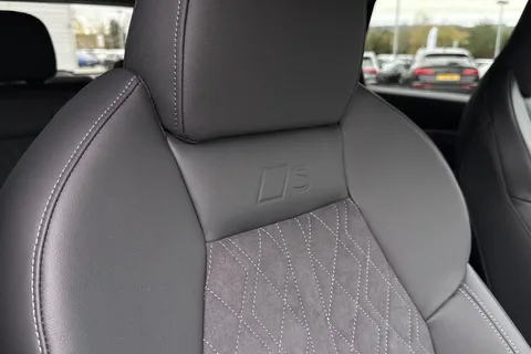  Audi Q5 2.0 TDI Edition 1 S Tronic quattro Euro 6 (s/s) 5dr Thumbnail #61