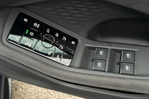 DK25XHB Audi A5 Edition 1 TFSI 204 PS S tronic Thumbnail #22