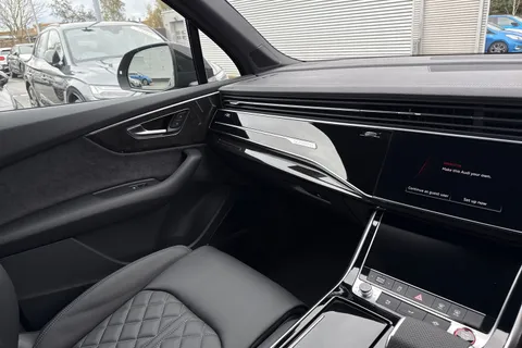  Audi SQ7 4.0 TFSI V8 Black Edition Tiptronic quattro Euro 6 (s/s) 5dr Thumbnail #20