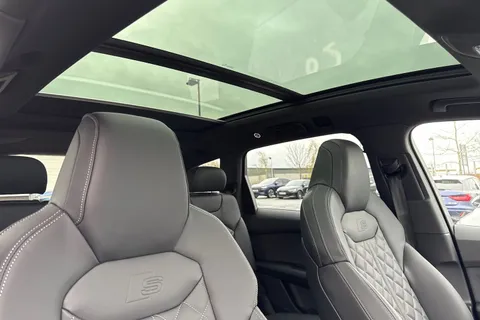  Audi SQ7 4.0 TFSI V8 Black Edition Tiptronic quattro Euro 6 (s/s) 5dr Thumbnail #24