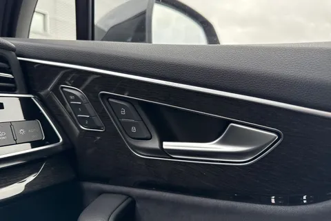  Audi SQ7 4.0 TFSI V8 Black Edition Tiptronic quattro Euro 6 (s/s) 5dr Thumbnail #43