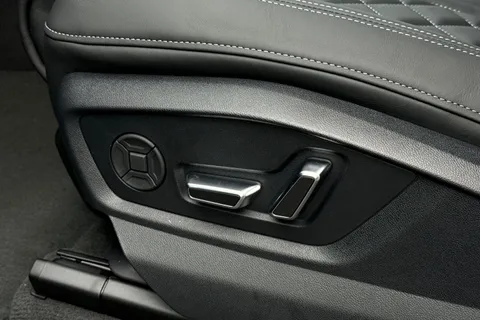  Audi SQ7 4.0 TFSI V8 Black Edition Tiptronic quattro Euro 6 (s/s) 5dr Thumbnail #44