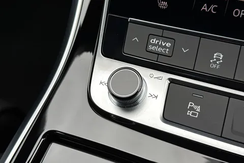  Audi SQ7 4.0 TFSI V8 Black Edition Tiptronic quattro Euro 6 (s/s) 5dr Thumbnail #51