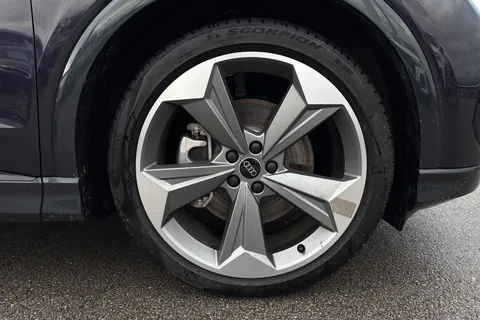 10 of 46 for Audi Q4 e-tron Q4 Black Edition 40 e-tron 150,00 kW