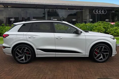 KR74UDT Audi Q6 E-Tron Q6 SUV Edition 1 e-tron quattro 285,00 kW Thumbnail #4