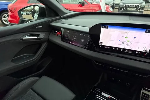 KR74UDT Audi Q6 E-Tron Q6 SUV Edition 1 e-tron quattro 285,00 kW Thumbnail #16