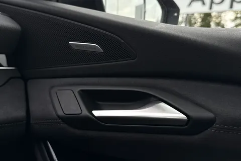 KR74UDT Audi Q6 E-Tron Q6 SUV Edition 1 e-tron quattro 285,00 kW Thumbnail #19