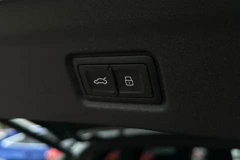 KR74UDT Audi Q6 E-Tron Q6 SUV Edition 1 e-tron quattro 285,00 kW Thumbnail #28