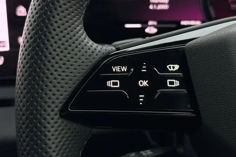 KR74UDT Audi Q6 E-Tron Q6 SUV Edition 1 e-tron quattro 285,00 kW Thumbnail #38