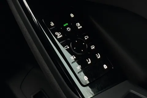 KR74UDT Audi Q6 E-Tron Q6 SUV Edition 1 e-tron quattro 285,00 kW Thumbnail #41