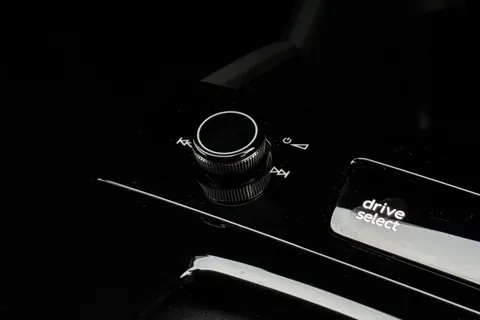 KR74UDT Audi Q6 E-Tron Q6 SUV Edition 1 e-tron quattro 285,00 kW Thumbnail #45