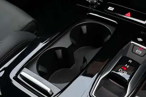 KR74UDT Audi Q6 E-Tron Q6 SUV Edition 1 e-tron quattro 285,00 kW Thumbnail #46