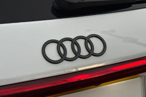 KR74UDT Audi Q6 E-Tron Q6 SUV Edition 1 e-tron quattro 285,00 kW Thumbnail #49