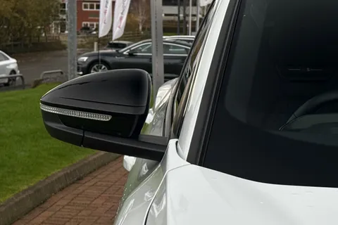 KR74UDT Audi Q6 E-Tron Q6 SUV Edition 1 e-tron quattro 285,00 kW Thumbnail #54