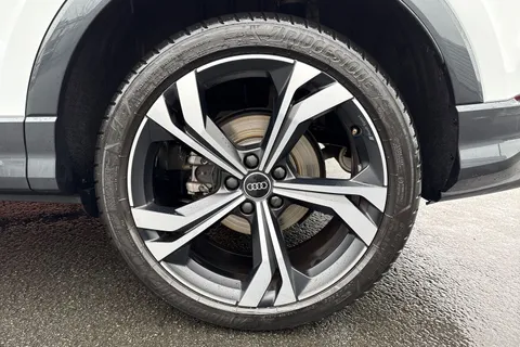 PF25BSV Audi Q3 Black Edition 35 TFSI  150 PS S tronic Thumbnail #12