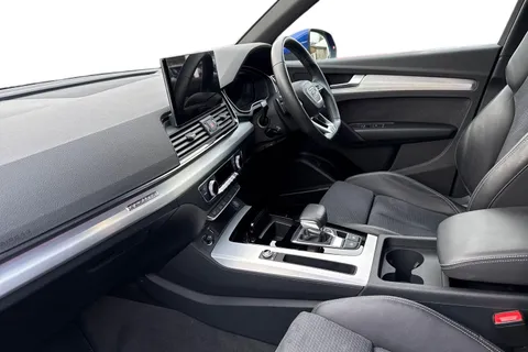 DG72BYH Audi Q5 S line 45 TFSI quattro 265 PS S tronic Thumbnail #16