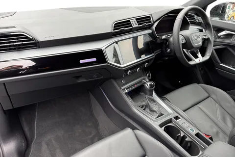 PF25BSV Audi Q3 Black Edition 35 TFSI  150 PS S tronic Thumbnail #16