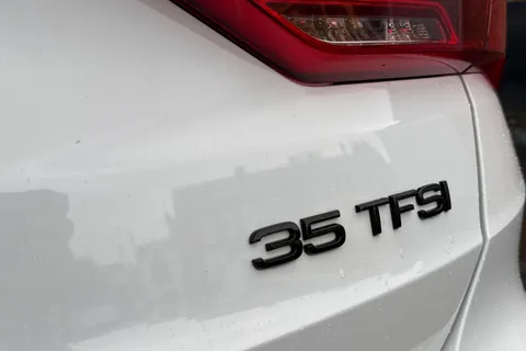 PF25BSV Audi Q3 Black Edition 35 TFSI  150 PS S tronic Thumbnail #26