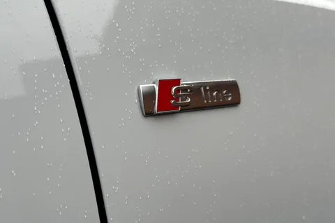 PF25BSV Audi Q3 Black Edition 35 TFSI  150 PS S tronic Thumbnail #31