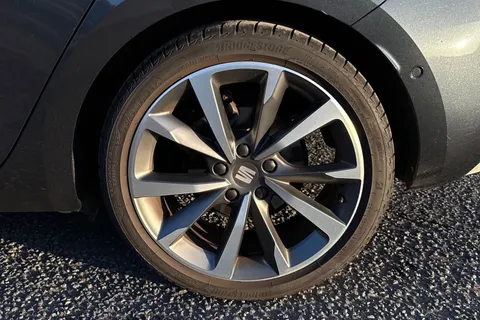 LG24YBX SEAT Leon 1.5 eTSI MHEV FR Sport DSG Euro 6 (s/s) 5dr Thumbnail #13