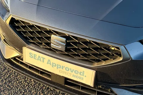 LG24YBX SEAT Leon 1.5 eTSI MHEV FR Sport DSG Euro 6 (s/s) 5dr Thumbnail #41