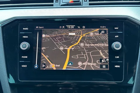 17 of 48 for VOLKSWAGEN PASSAT 1.5 TSI EVO R-Line 5dr DSG