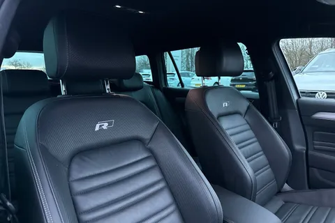 24 of 48 for VOLKSWAGEN PASSAT 1.5 TSI EVO R-Line 5dr DSG