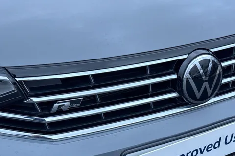 29 of 48 for VOLKSWAGEN PASSAT 1.5 TSI EVO R-Line 5dr DSG