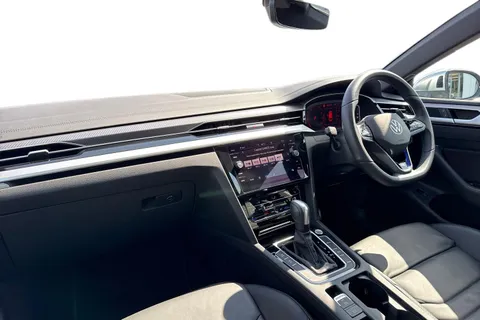 9 of 64 for VOLKSWAGEN ARTEON 2.0 TSI R 5dr 4MOTION DSG