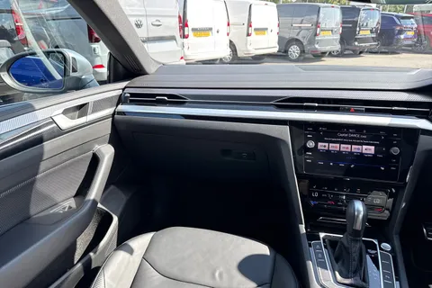 15 of 64 for VOLKSWAGEN ARTEON 2.0 TSI R 5dr 4MOTION DSG