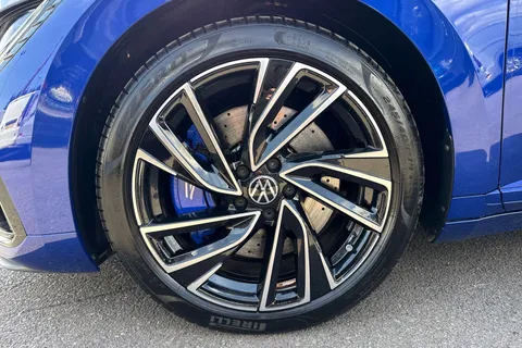 23 of 64 for VOLKSWAGEN ARTEON 2.0 TSI R 5dr 4MOTION DSG