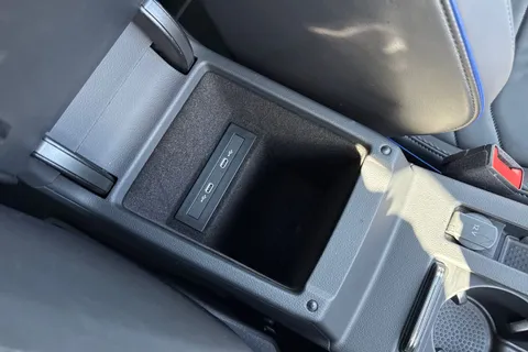 43 of 64 for VOLKSWAGEN ARTEON 2.0 TSI R 5dr 4MOTION DSG