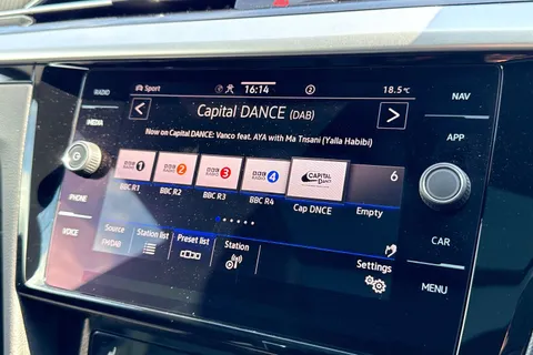 51 of 64 for VOLKSWAGEN ARTEON 2.0 TSI R 5dr 4MOTION DSG