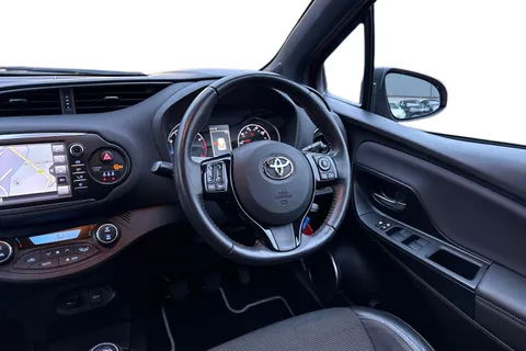 DN67ZTG Toyota Yaris 1.5 VVT-i Excel Euro 6 5dr Thumbnail #14