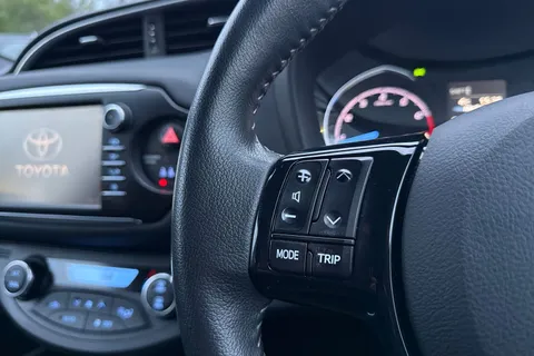 DN67ZTG Toyota Yaris 1.5 VVT-i Excel Euro 6 5dr Thumbnail #26