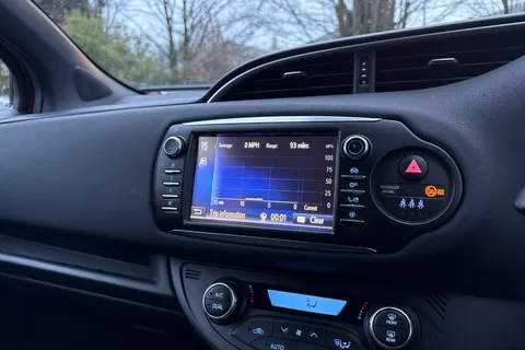 DN67ZTG Toyota Yaris 1.5 VVT-i Excel Euro 6 5dr Thumbnail #31