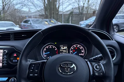 DN67ZTG Toyota Yaris 1.5 VVT-i Excel Euro 6 5dr Thumbnail #36