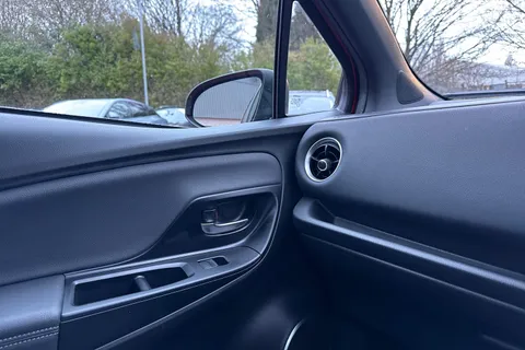 DN67ZTG Toyota Yaris 1.5 VVT-i Excel Euro 6 5dr Thumbnail #37