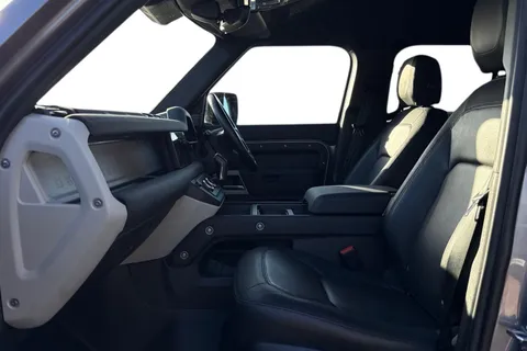 KO73RXB Land Rover Defender 110 3.0 D300 X-Dynamic SE 5dr Thumbnail #4