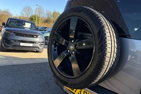 KO73RXB Land Rover Defender 110 3.0 D300 X-Dynamic SE 5dr Thumbnail #31