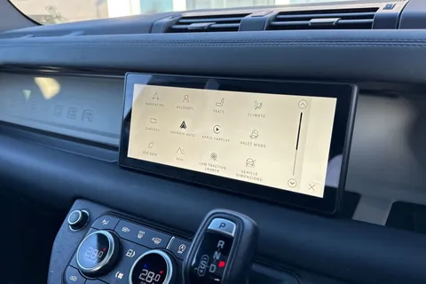 KO73RXB Land Rover Defender 110 3.0 D300 X-Dynamic SE 5dr Thumbnail #37